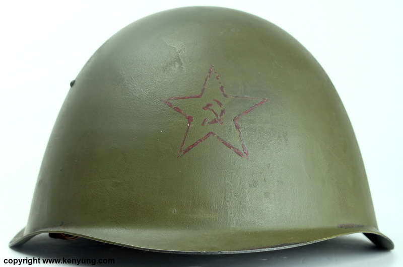 广州资深收藏家藏品51--二战苏联ssh39钢盔(库存品)